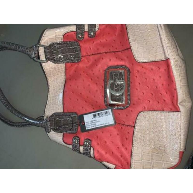 Guess tas