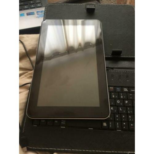 9 inch tablet met toetsenbordcase