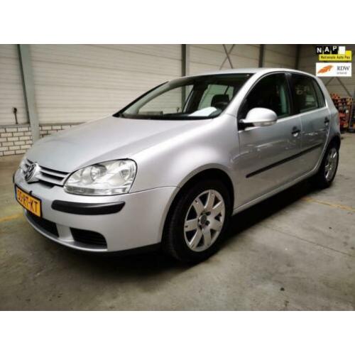 Volkswagen Golf 1.6 FSI Turijn
