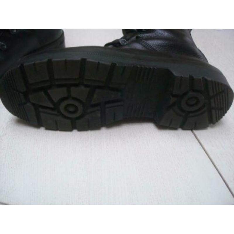 Zwarte legerkisten/schoenen maat 285/44,5 a 45
