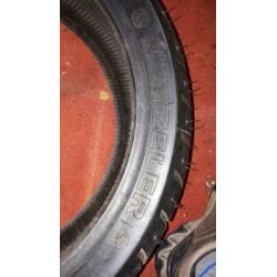 Metzeler achterband. Nieuw. 180/55 ZR 17