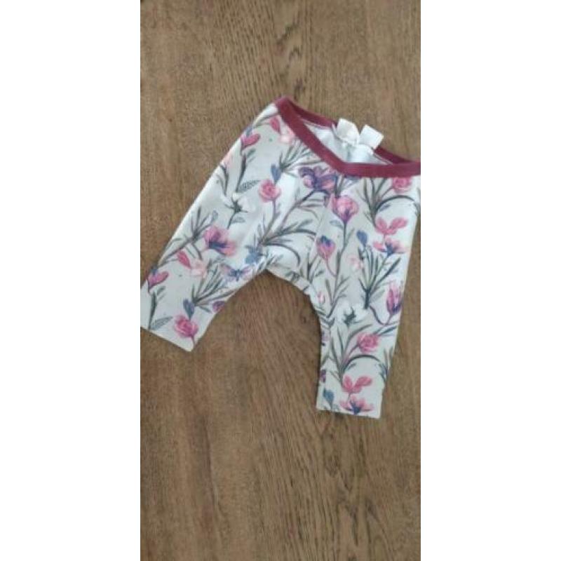 mooi broekje/legging Zara, maat 62/68