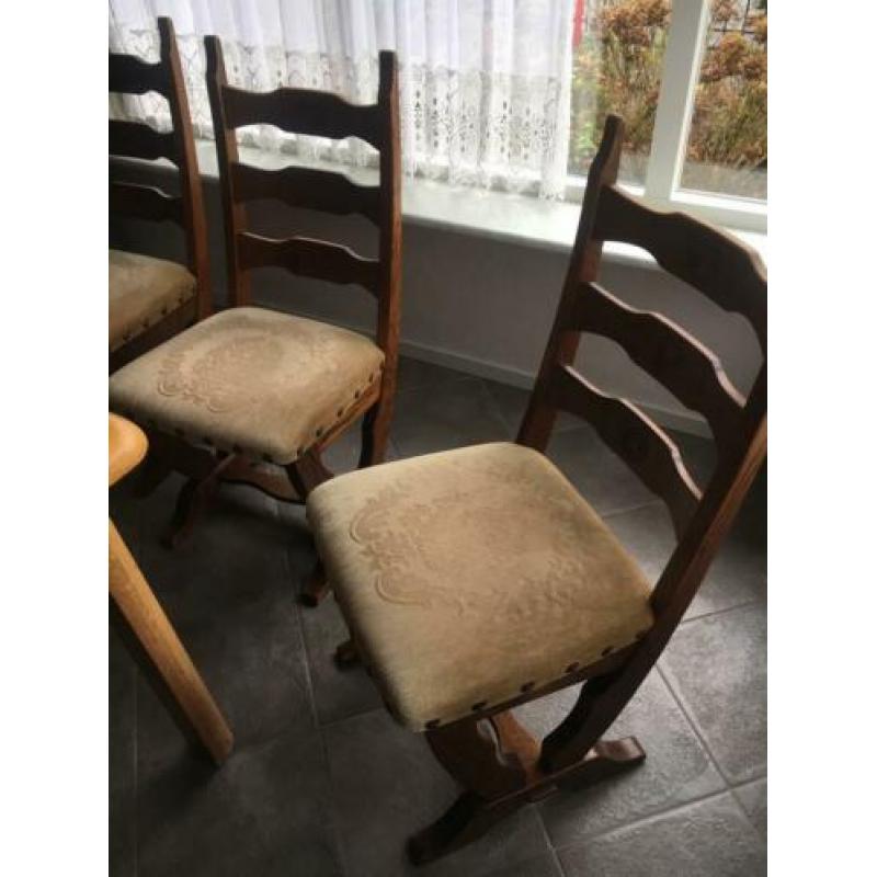 4 stoelen eiken zitting 47 hoog