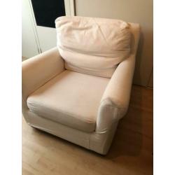 Fauteuil van Ikea in crème