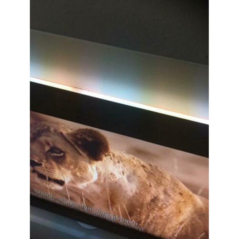 Prachtige Philips Cineos 42” Lcd Ambilight