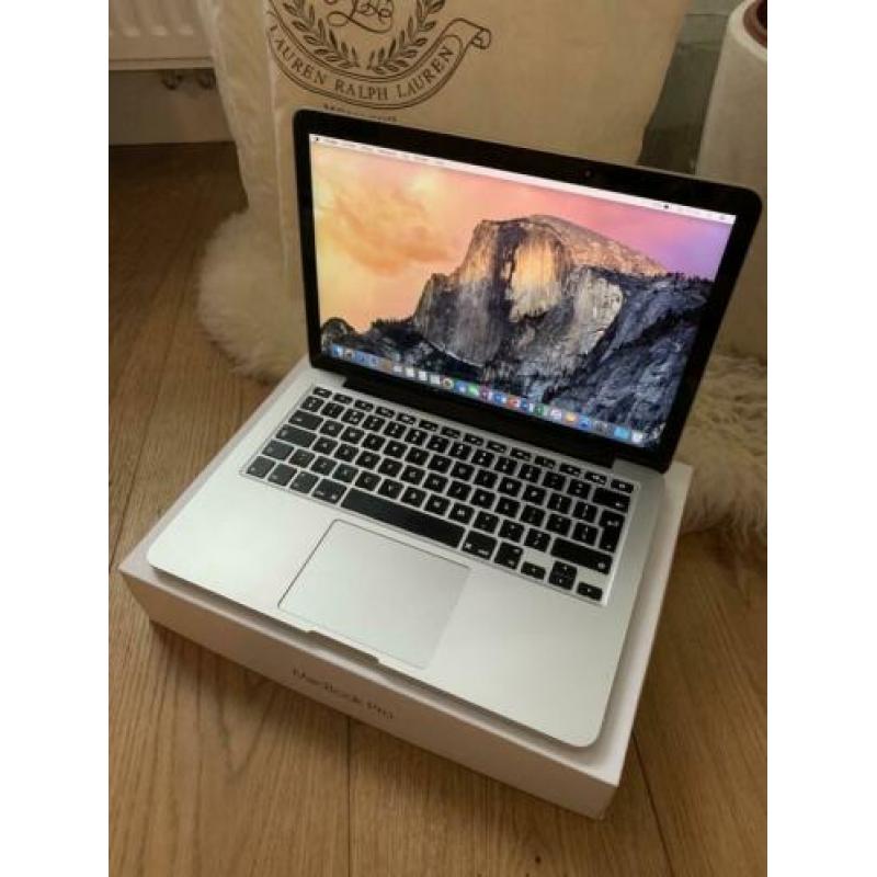 MacBook Pro Retina 13 | 2015 | i5 | 121GB SSD | 8GB | Office