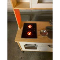 Te koop Ikea keukentje met accessoires