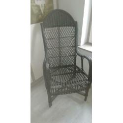 Stoere zwarte rotan stoel