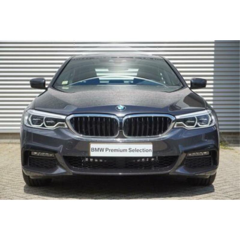BMW 5 Serie 520i Sedan Aut. High Executive M Sportpakket / H