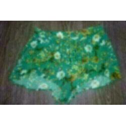 Short mt S,groen gebloemd