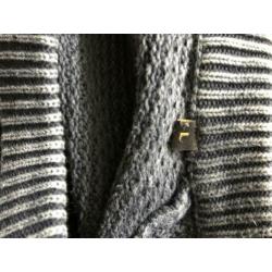 Donkerblauwe trui van Jack and Jones vintage maat L