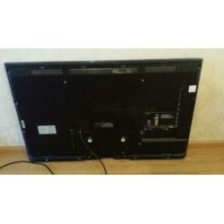 LG televisie 42 inch witte balk rechts.