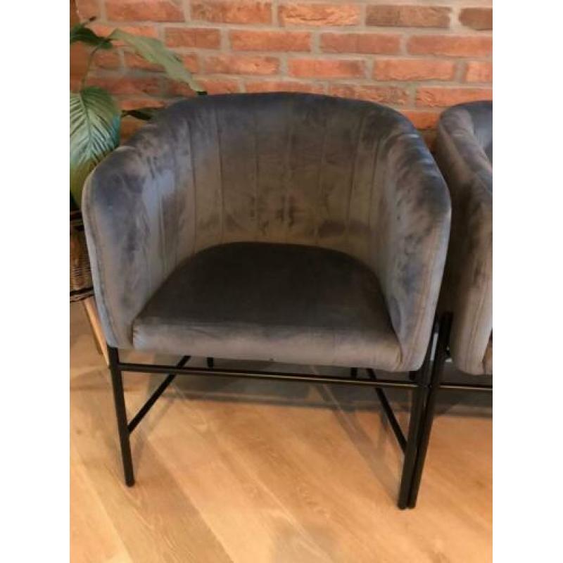 3x WOOOD Denver velvet grijze stoelen / h 79, b 60, d 58.