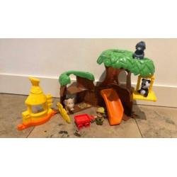Little People Dieren Boomhut glijbaan 3 dieren ZGAN (€40)