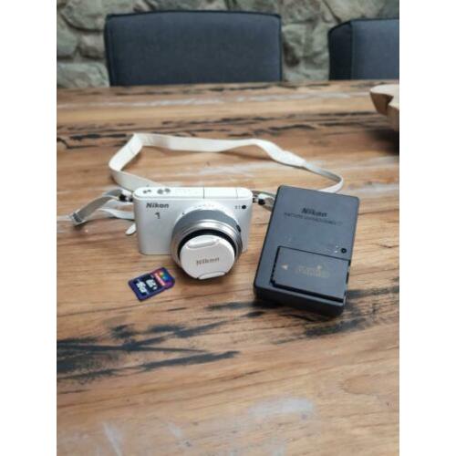 Nikon 1 S1 + 2 batterijen + 16Gb kaart + Hoes