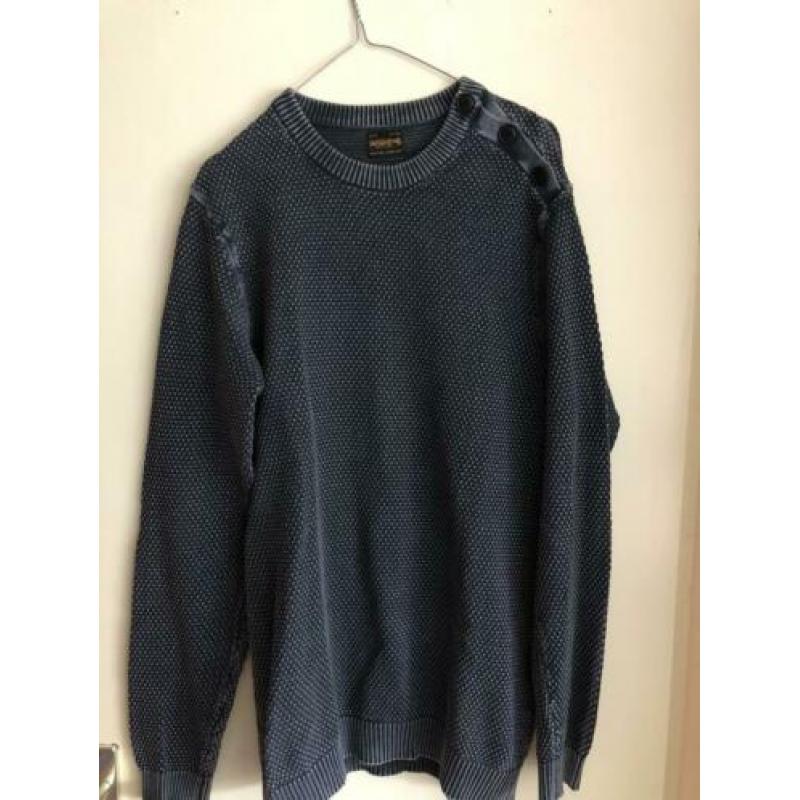 Donkerblauwe trui van Jack and Jones vintage maat L