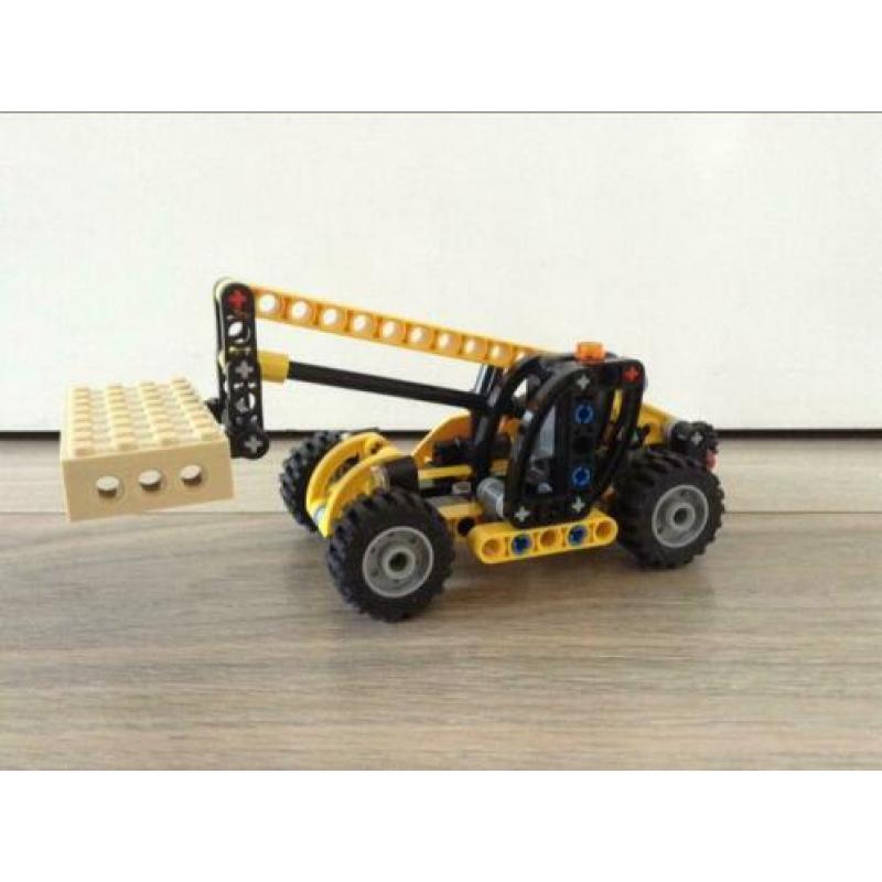 Lego Technic 8045 Mini Telehandler