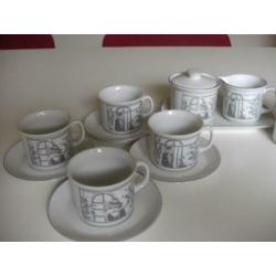 Douwe Egberts-Monaco servies-4 Kop/S+4 Bekers+Roomstelletje