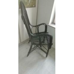 Stoere zwarte rotan stoel