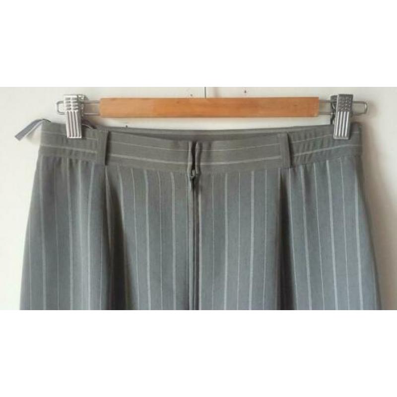 Gerry Weber grijze rok met krijtstreepje maat 38