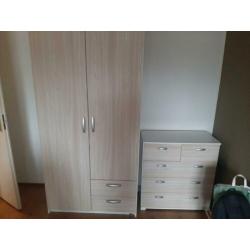 Complete slaapkamer. Artikelen ook los te kopen.