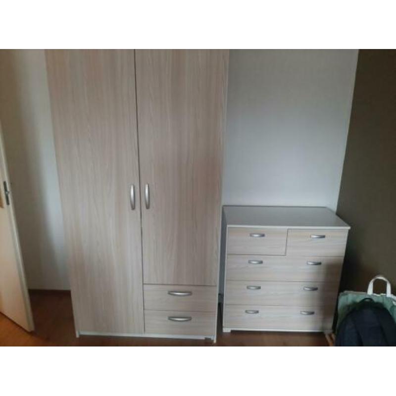 Complete slaapkamer. Artikelen ook los te kopen.