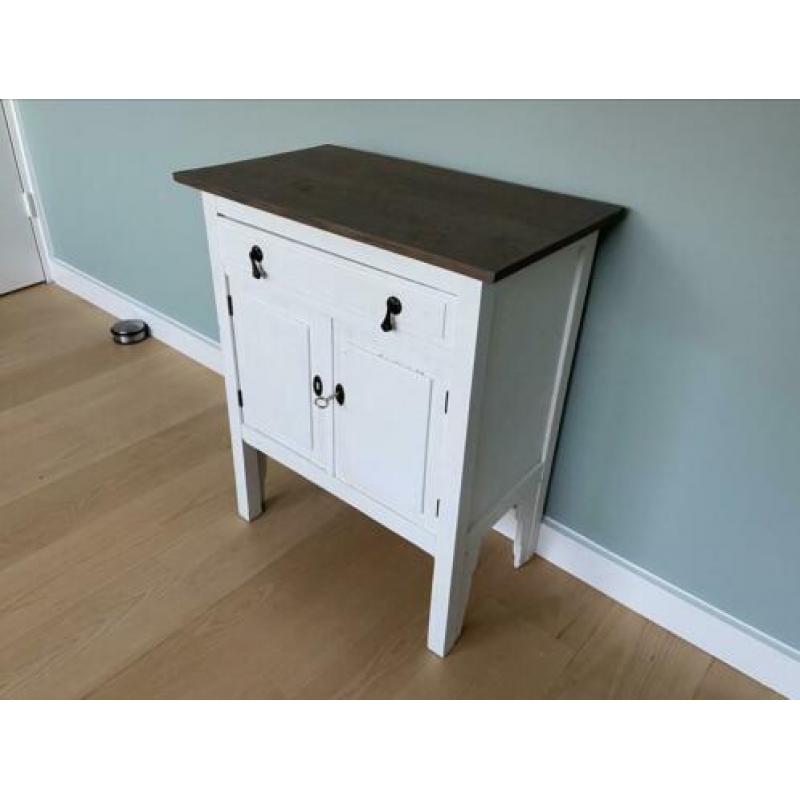 Klein dressoir/tv kastje