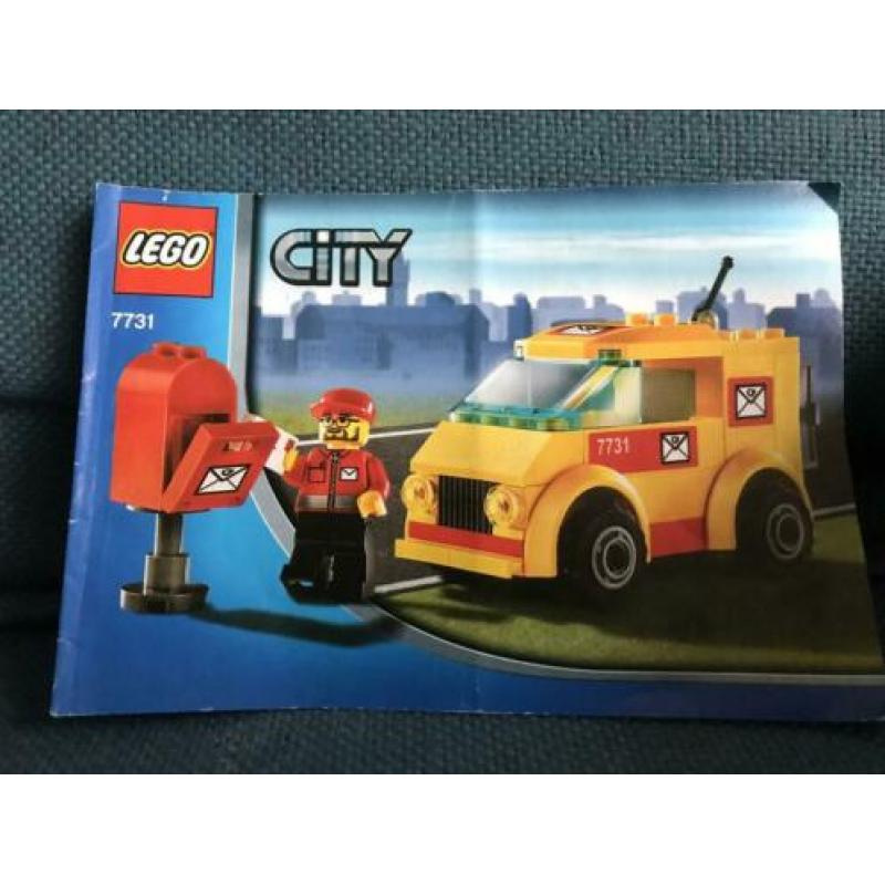 Lego city 7731 postwagen busje van brievenbus