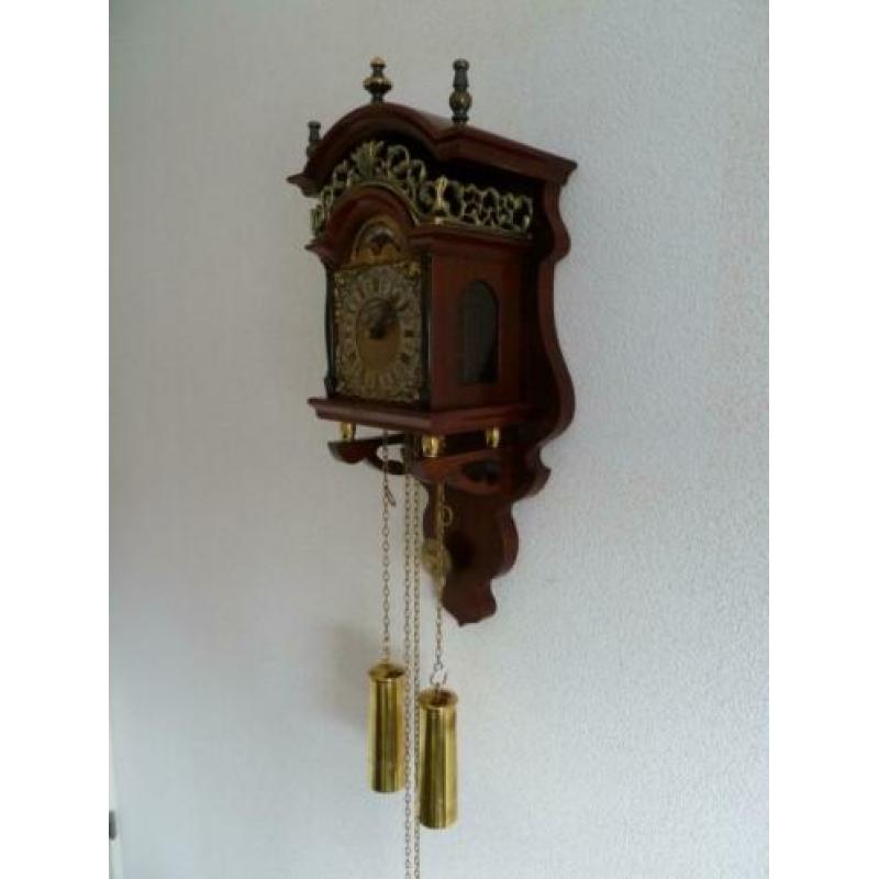 Te Koop: Een mooi vintage Sallander hangklokje.