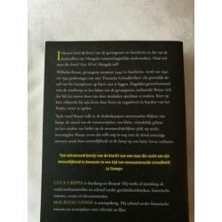 Oorlogsroman "De fotograaf van Auschwitz". In prima staat.