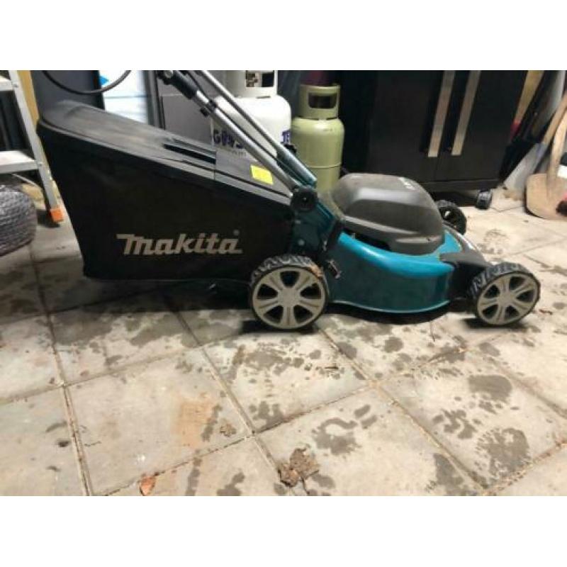 Makita ELM4110 grasmaaier