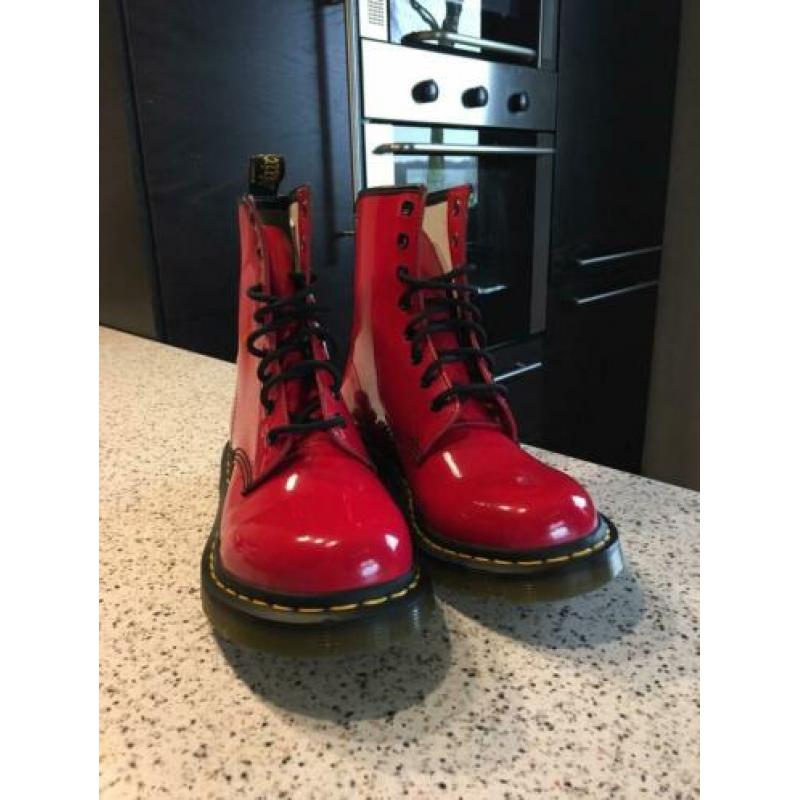 Dr. Martens 1460W Patent Lamper Red - maat 39