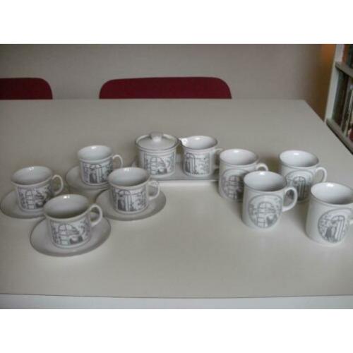 Douwe Egberts-Monaco servies-4 Kop/S+4 Bekers+Roomstelletje