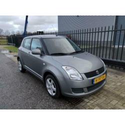 Suzuki Swift 1.3 Comfort , 86125 km, AIRCO, CV met afst bed.