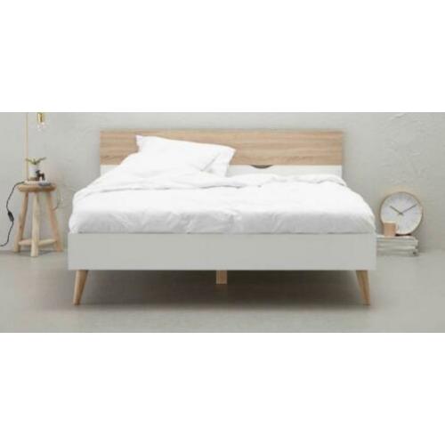 Tweepersoonsbed incl. lattenbodem en matras!