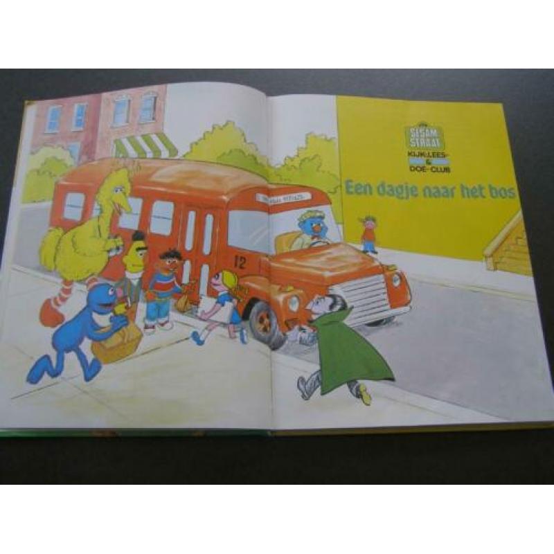 Sesamstraat: Een dagje naar het bos; Bert en Ernie, Pino ea