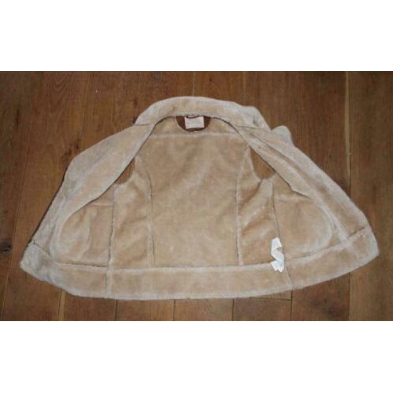 Suede bodywarmer van Zara 152