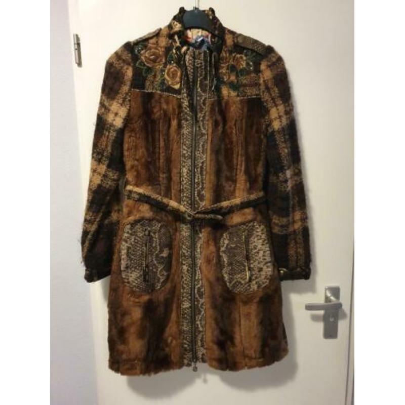 Super mooie apparte jas van Desigual maat 36, nieuw