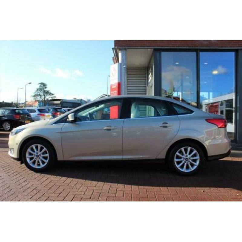 FORD Focus 1.0 125pk 4-deurs Titanium, Navi, Cruise C.