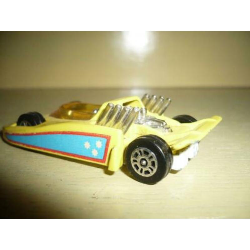Mie18> oude corgi hot rodder