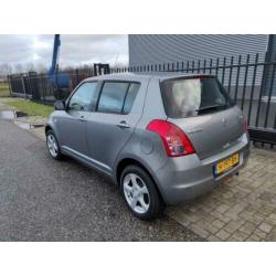 Suzuki Swift 1.3 Comfort , 86125 km, AIRCO, CV met afst bed.