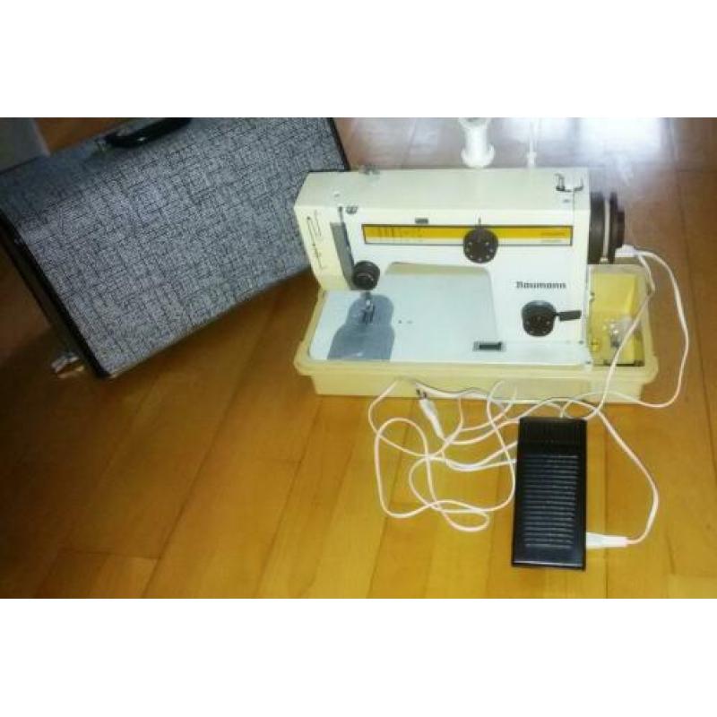 Naumann elektrische naaimachine