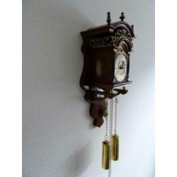 Te Koop: Een mooi vintage Sallander hangklokje.