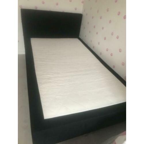 Bed, Boxspring