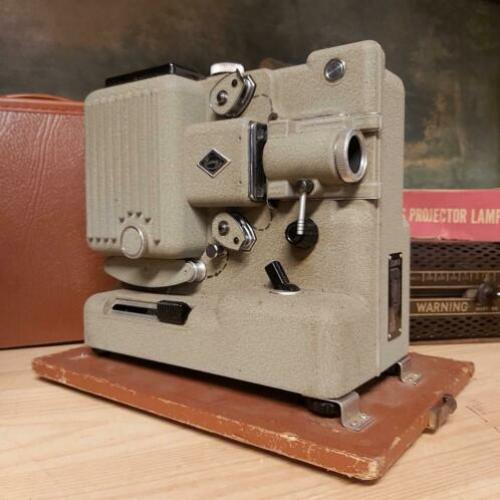 eumig p8 projector