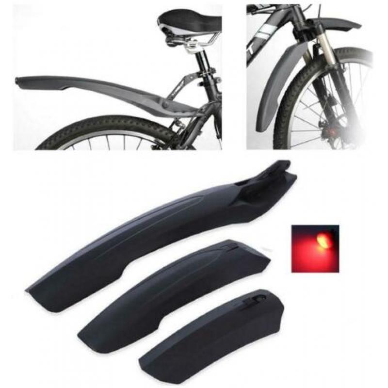 MTB spatbord set: Voor- en achterspatbord + achterlampje