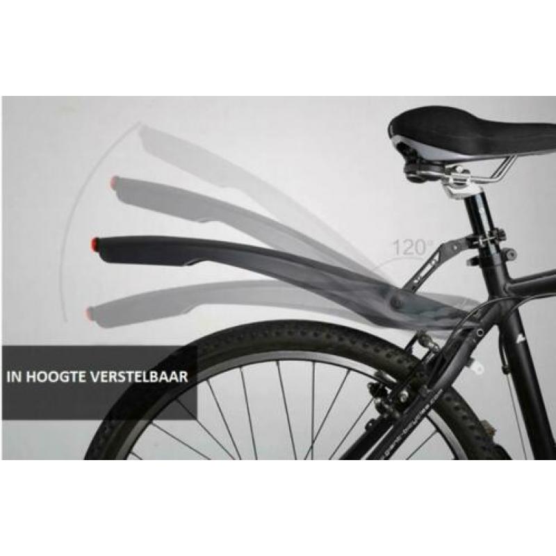 MTB spatbord set: Voor- en achterspatbord + achterlampje