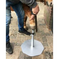 2 delige hoefbok met nieuwe hoefrasp.