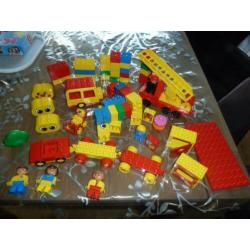 TE KOOP speelgoed, puzzels, spelletjes enz.