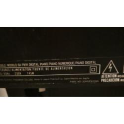 Elektrische Piano Technics met gewogen toetsen.
